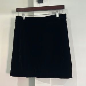 EUC J Crew Black Velvet Mini Skirt - Size 6